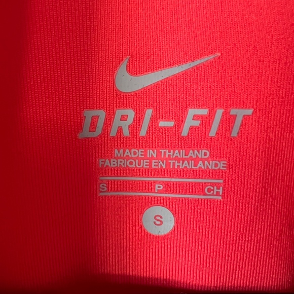 Nike Dri-Fit Long Sleeve Running Shirt Salmon - Small - Picture 3 of 3